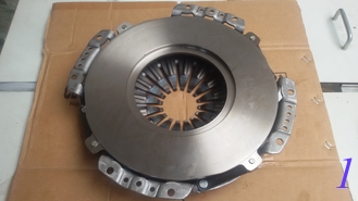 China Clutch Assembly for Agrotron Deutz Models133023710 supplier