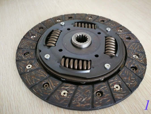 1878 021 831  CLUTCH DISC supplier